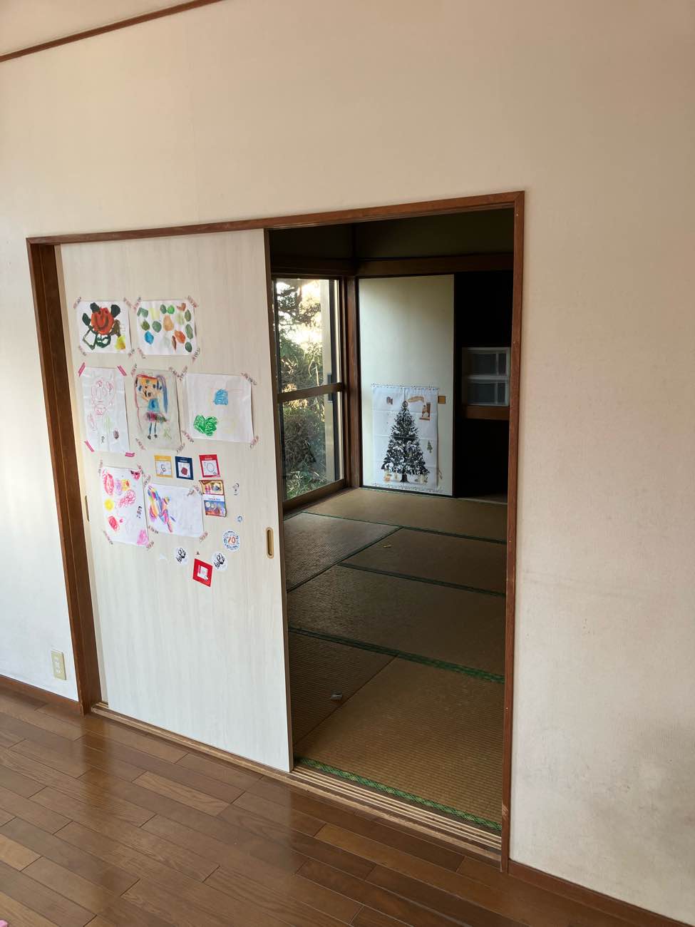 築47年リノベーションする前の和室とリビングの境