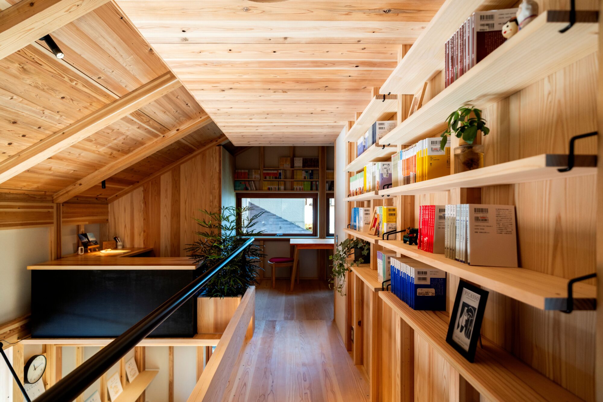 プレイウォールを使用したスタディハウス湘南横浜